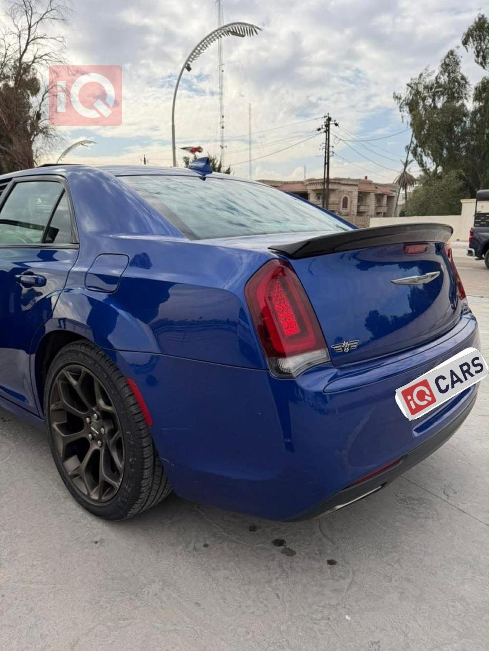 كرايسلر 300